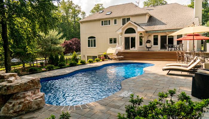 استخر در قیمت ویلا تاثیر دارد؟