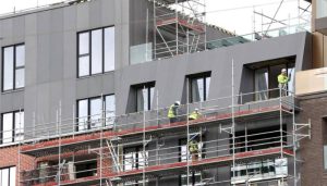 آپارتمان چند سال ساخت بخریم؟