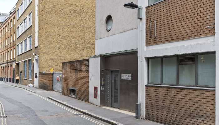 خرید آپارتمان روی مغازه